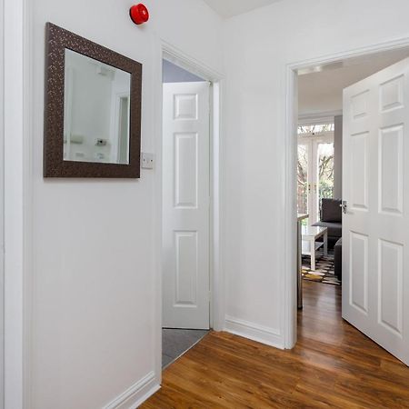 Flatzy - Stylish Abode On Doorstep Of Sefton Park *10 Minutes To Centre* Apartment Ливърпул Екстериор снимка